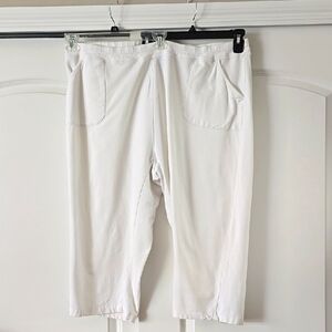 White Knit Capri Pants 3x